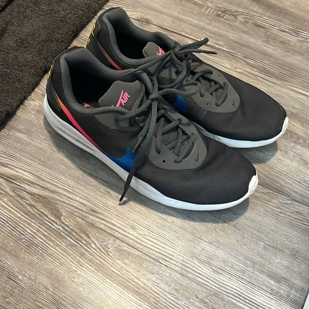 Nike Air Max Oketo Rainbow running shoes
